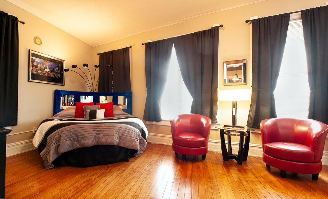 The Historic Wolf Hotel Ellinwood 외부 사진