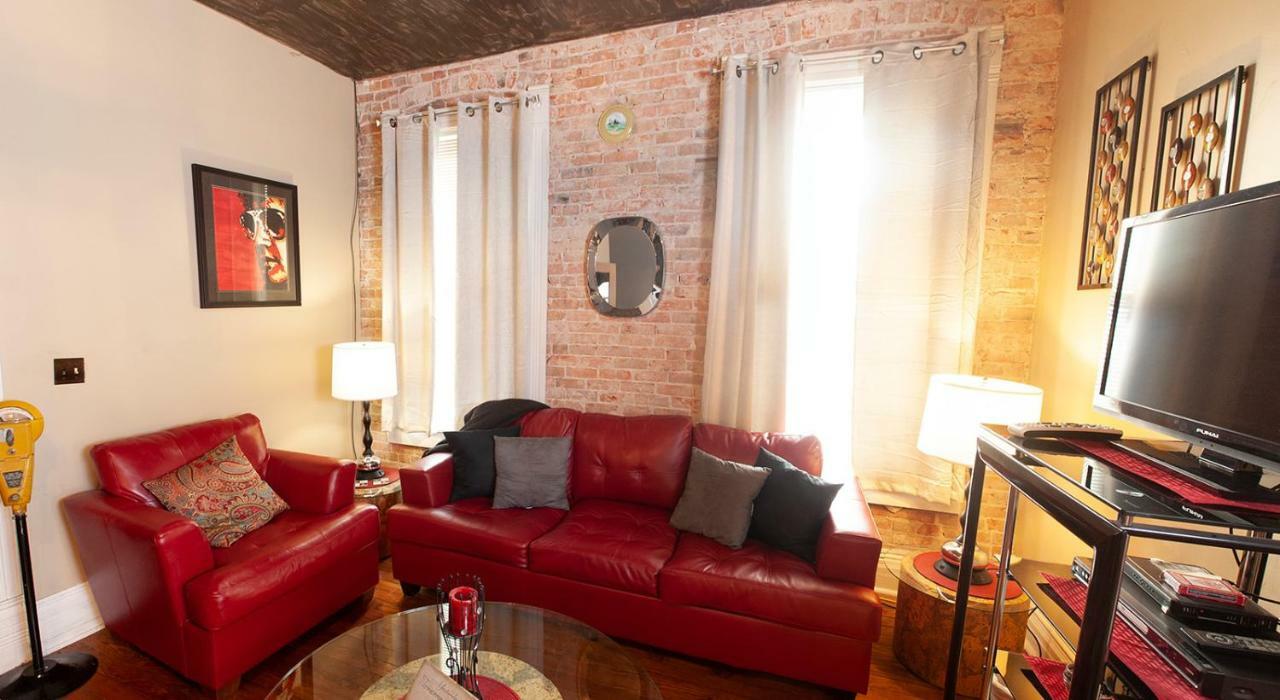 The Historic Wolf Hotel Ellinwood 외부 사진